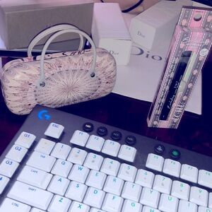 Ioni 2 -in -1 Everlasting Lash Glue Liner #686610 Black Lash Glue Liner